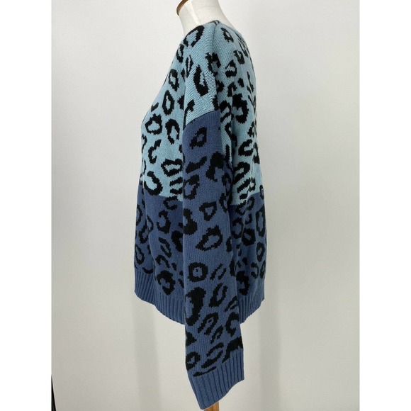NWT Allie and Rob Animal Print Blue Sweater Petite XL 3 Quarter Sleeves - Picture 3 of 12